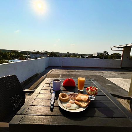 Zugi Inn Hotel Leticia Exteriör bild